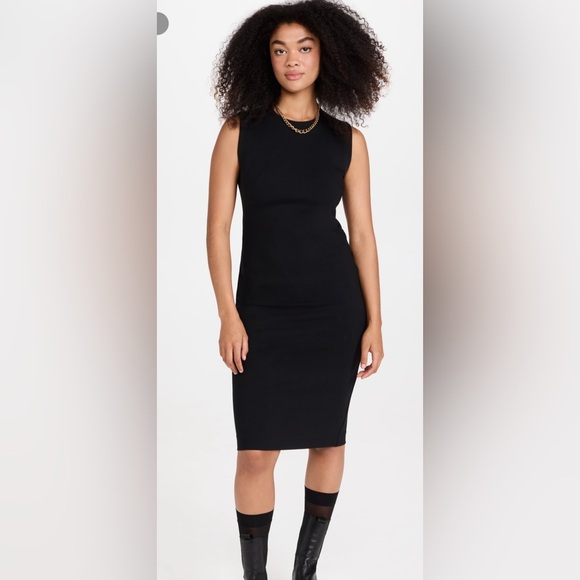 The Perfect Sheath Dress in Black - MEDIUM - Picture 5 of 8